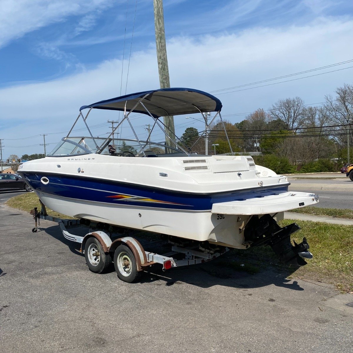 Bayliner 249SD – (Boat and Motor) thumbnail