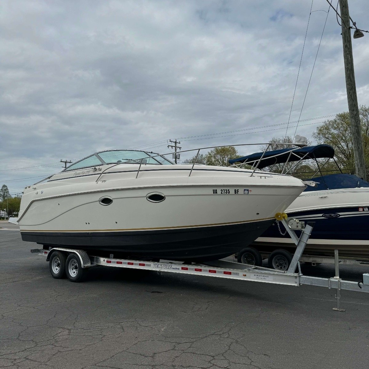 2004 Rinker 270 Fiesta Vee (Boat and Motor) thumbnail