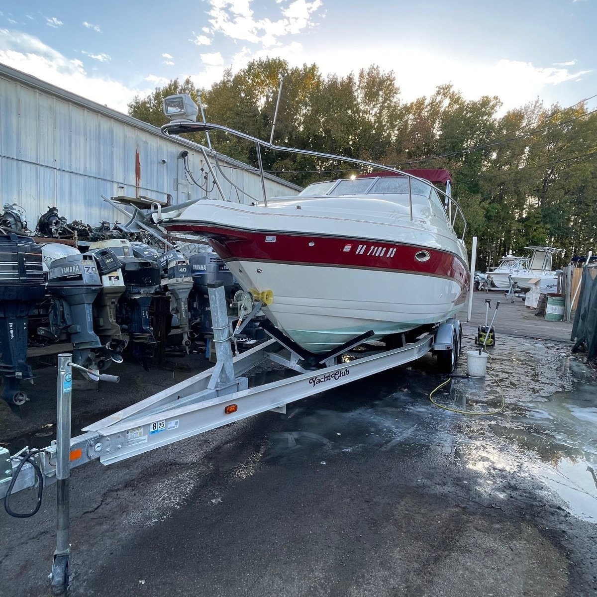 2001 Glastron 24’10” Cuddy Cabin thumbnail