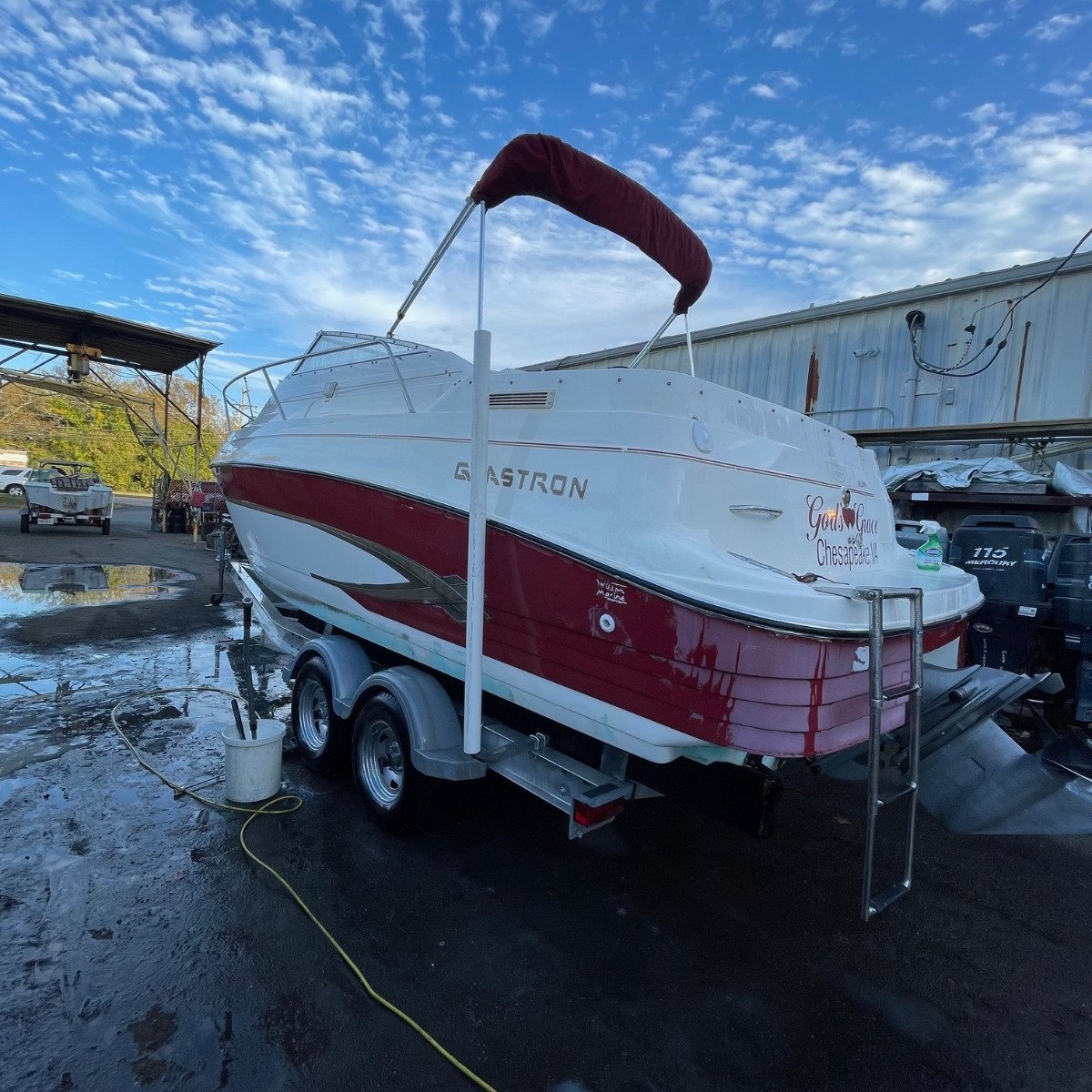 2001 Glastron 24’10” Cuddy Cabin thumbnail