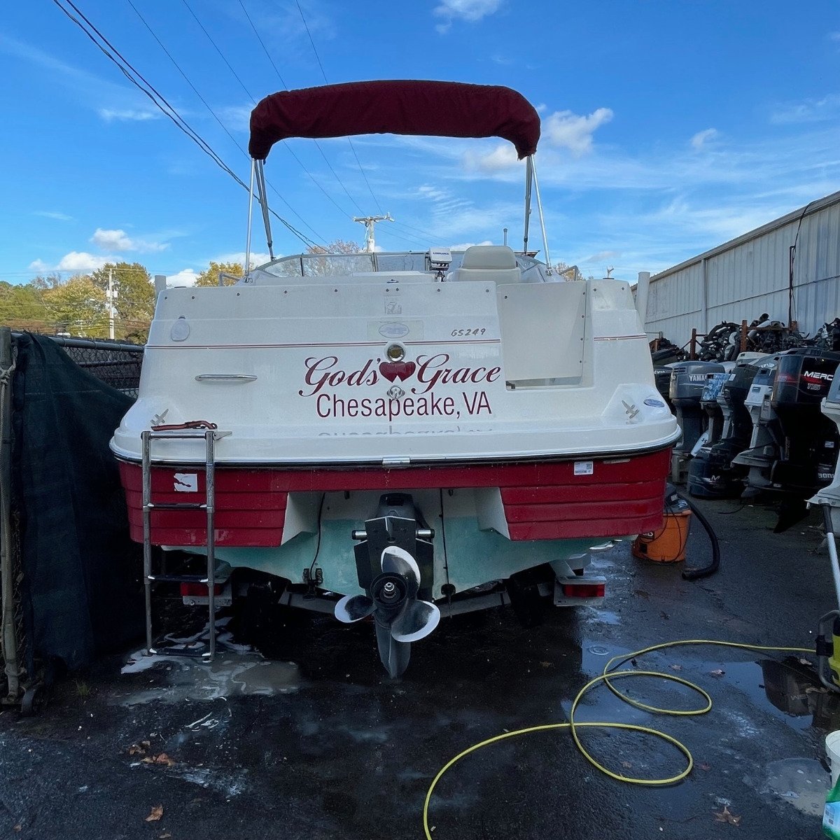 2001 Glastron 24’10” Cuddy Cabin thumbnail