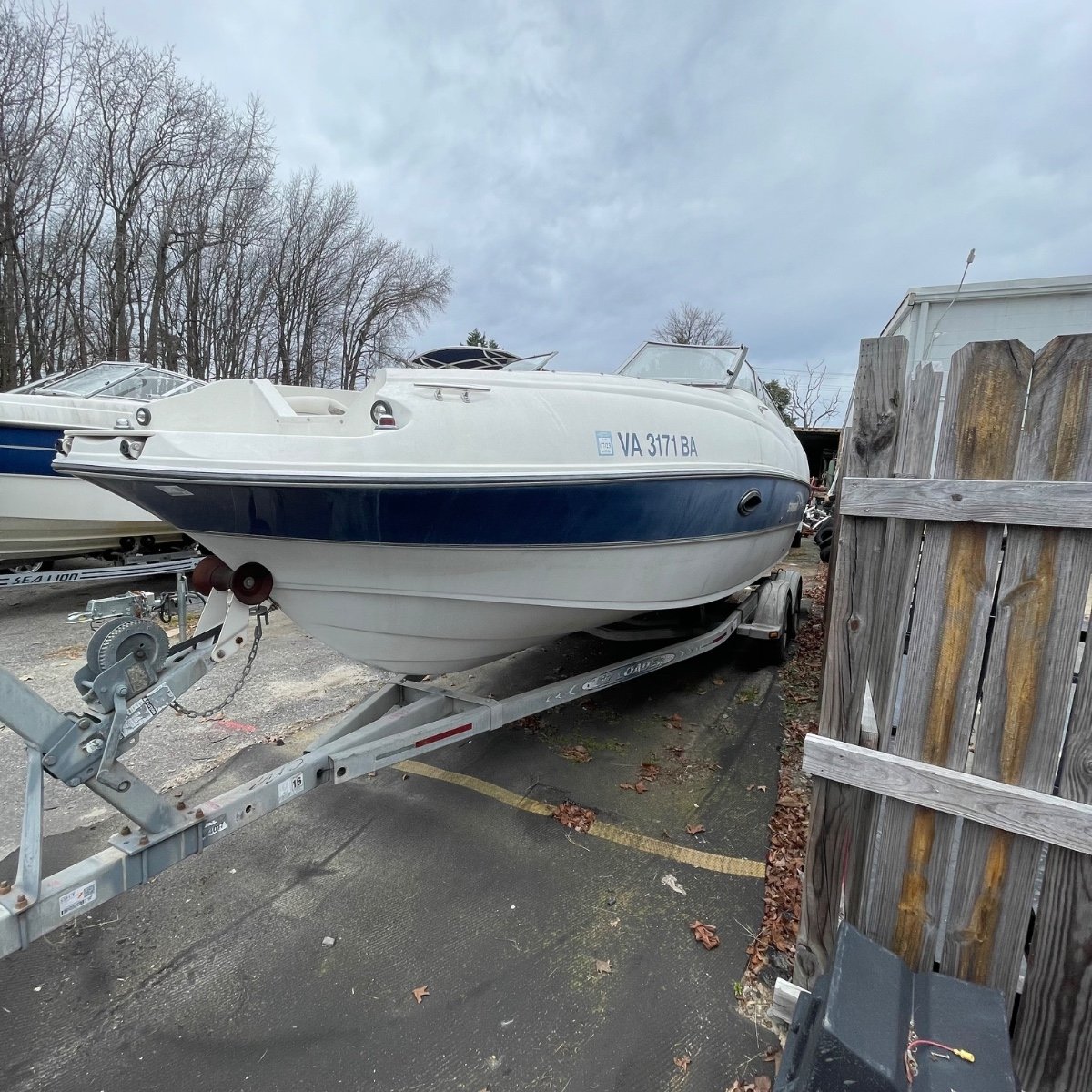 2003 Stingray 22ft Openbow / Deckboat thumbnail