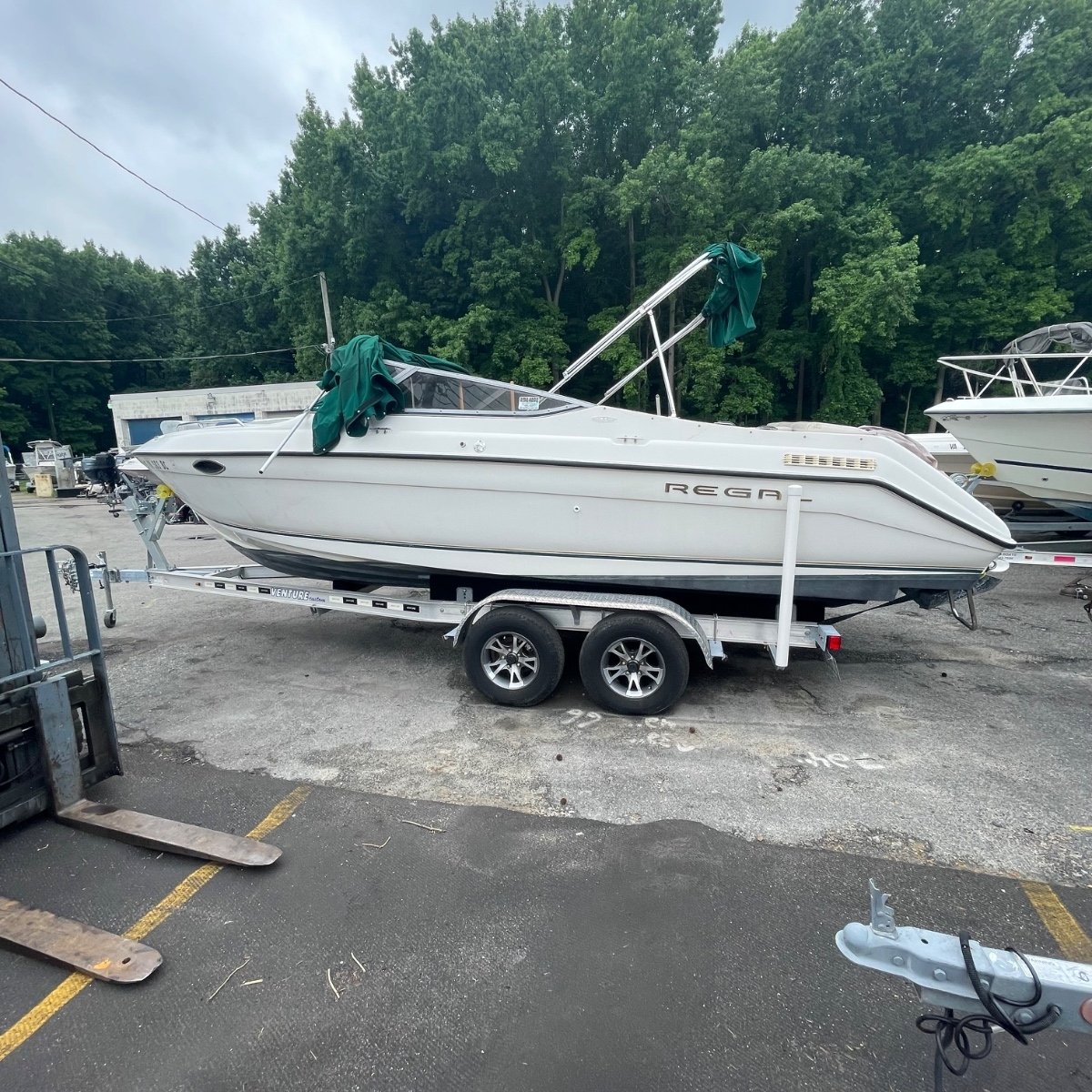 1999 Regal Ventura 6.8 22’7″ Cuddy Cabin thumbnail