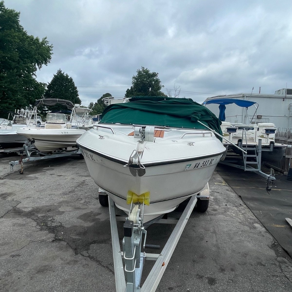 1999 Regal Ventura 6.8 22’7″ Cuddy Cabin thumbnail