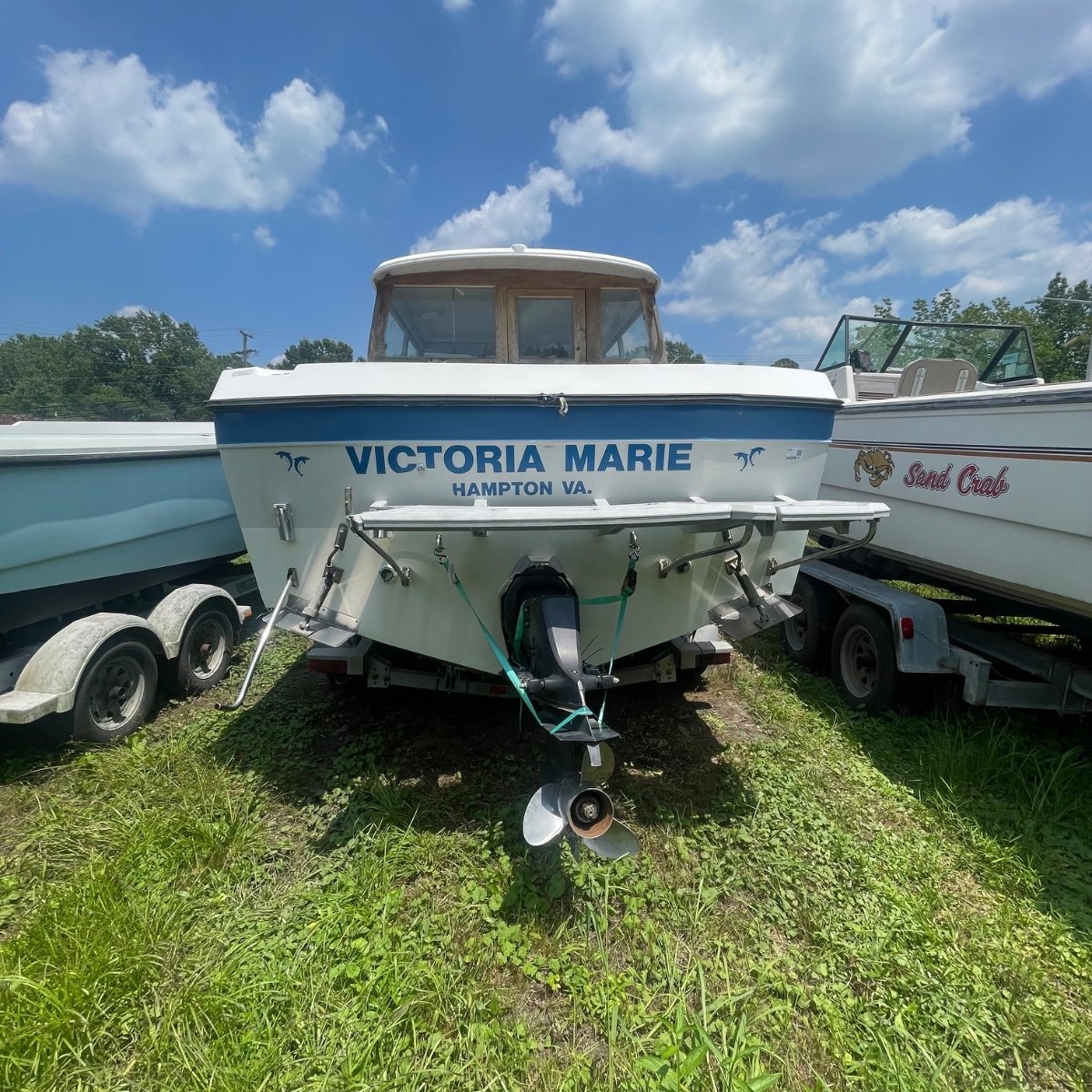 Bayliner 21ft Trophy + Pilot House. thumbnail