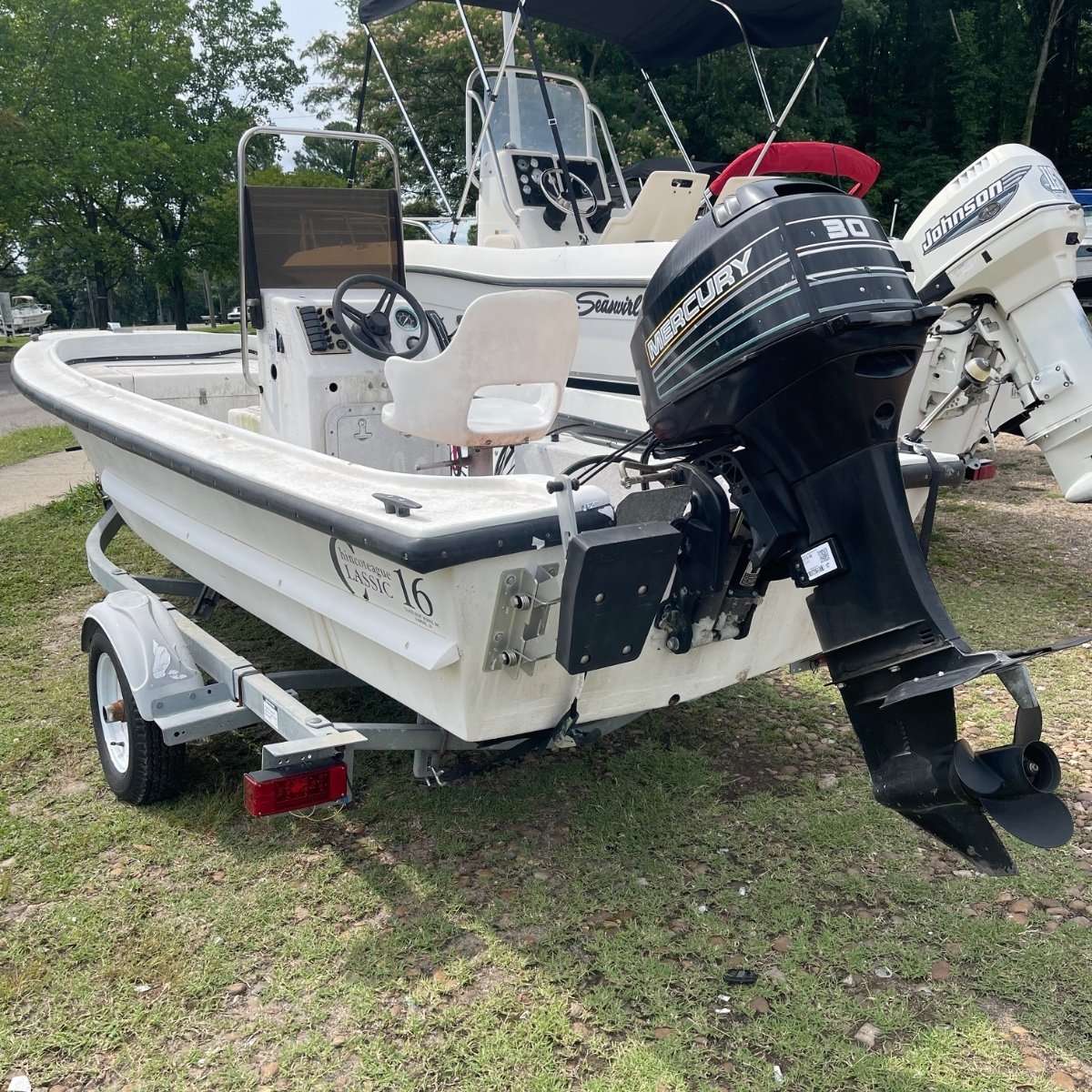 1994 Chincoteague Classic 16ft Center Console (PENDING) thumbnail