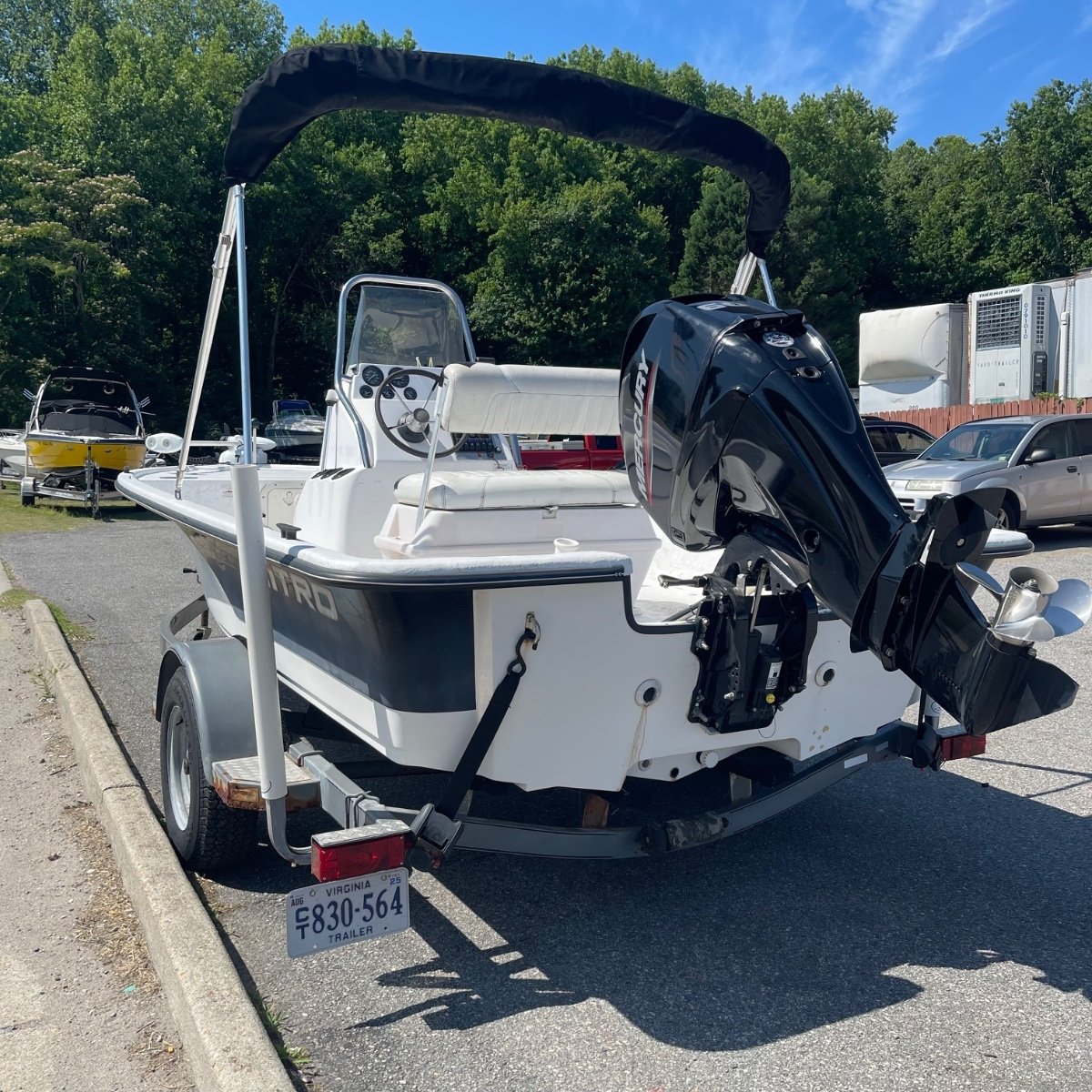 2005 Nitro 18ft Center Console thumbnail