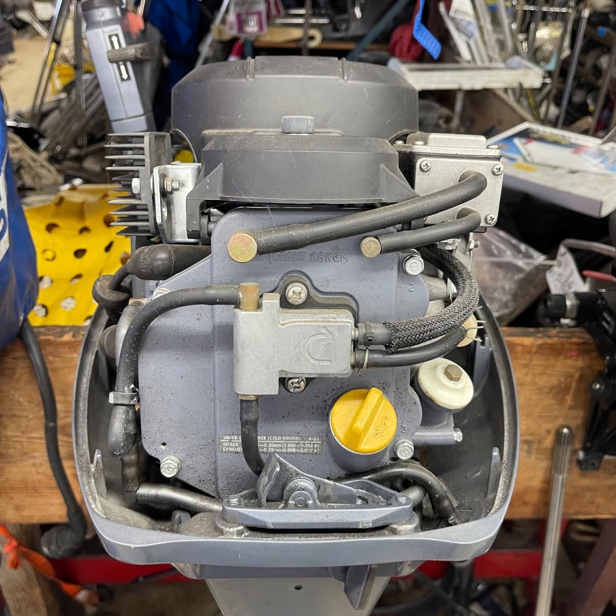 pre owned boat motors 03 Yamaha 4-Stroke 9.9HP 20″ High Thrust Tiller Motor thumbnail