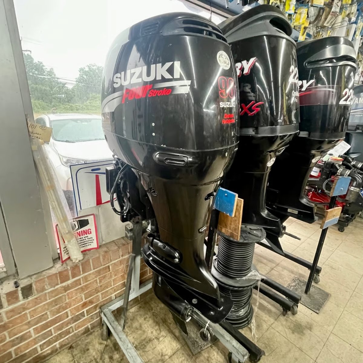 07 Suzuki 90hp 4-Stroke Outboard Motor