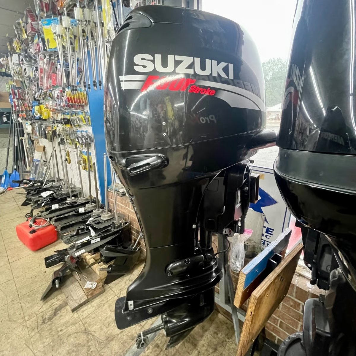 07 Suzuki 90hp 4-Stroke Outboard Motor thumbnail