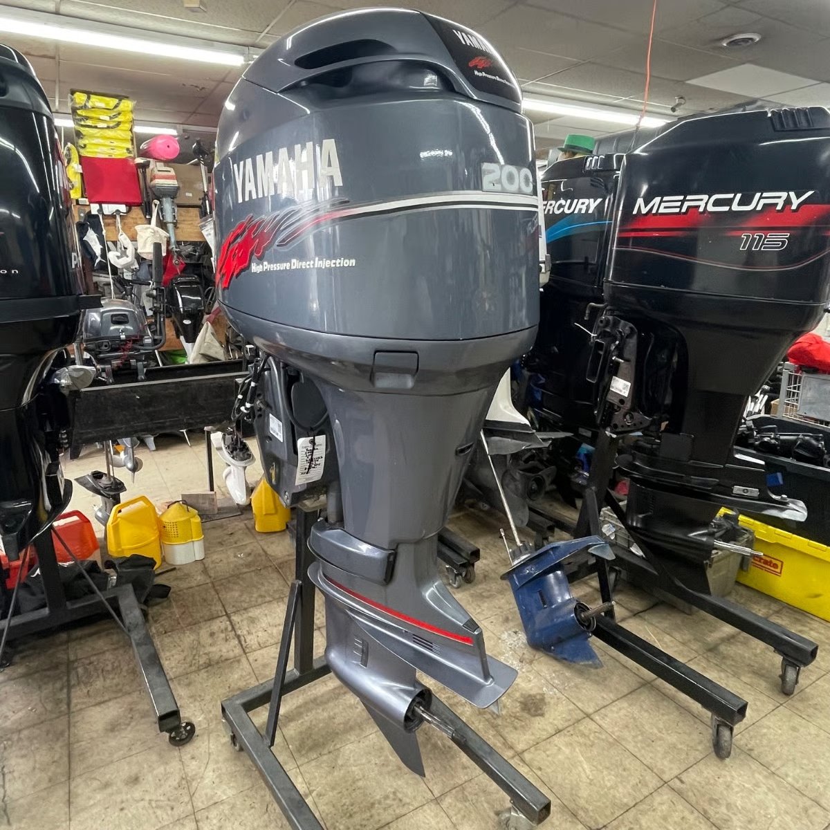 affordable outboard motors 2000 Yamaha 200 HP 2-Stroke boat motor