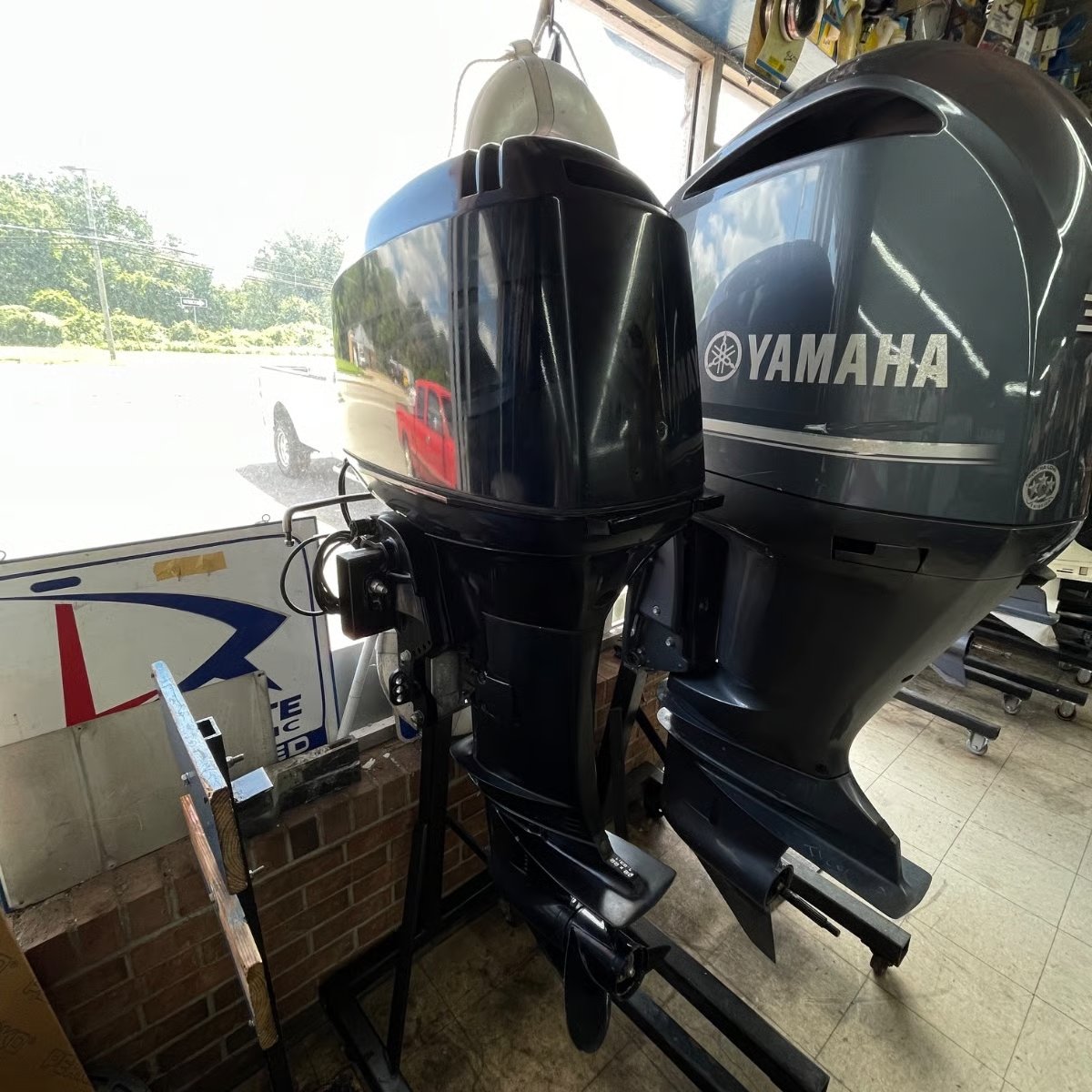 used Mercury outboard motors 2003 Mercury 50 HP 2-Stroke boat motor