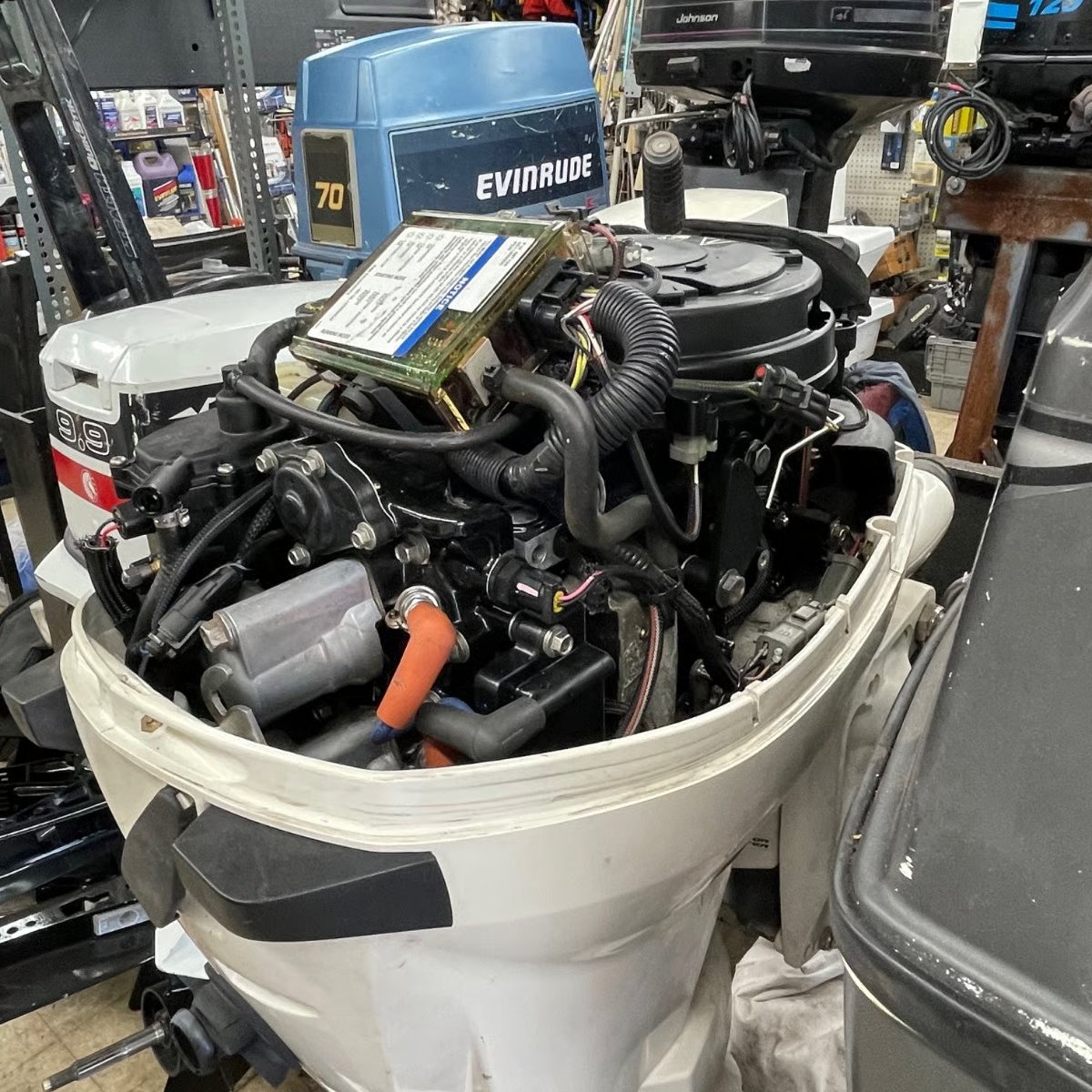 buy used outboard motor online 2010 Evinrude 25HP Etec Outboard Motor thumbnail