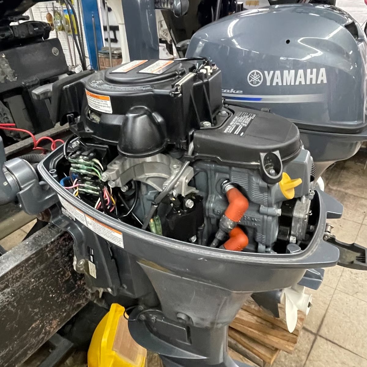 2013 Yamaha 9.9hp 4-Stroke 15″ Outboard Motor thumbnail